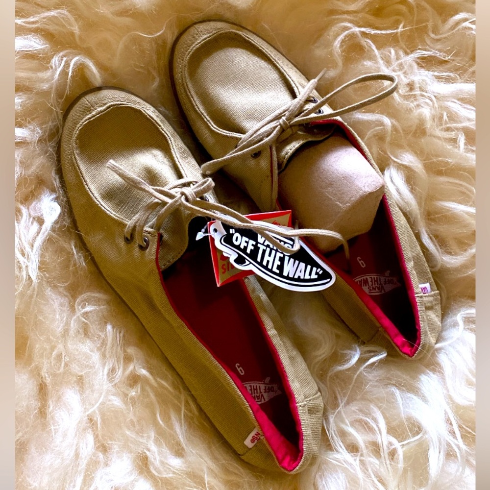 SALE Vans size 9 women’s slip on shoes.  Tan vans light weight canvas shoes